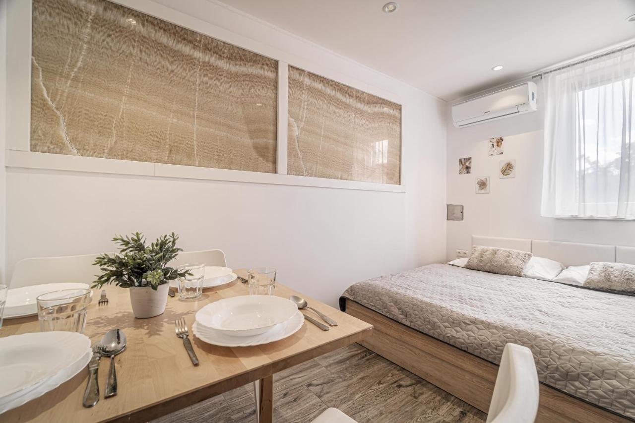 ברטיסלאבה Apartments By Pyramid - Michal מראה חיצוני תמונה